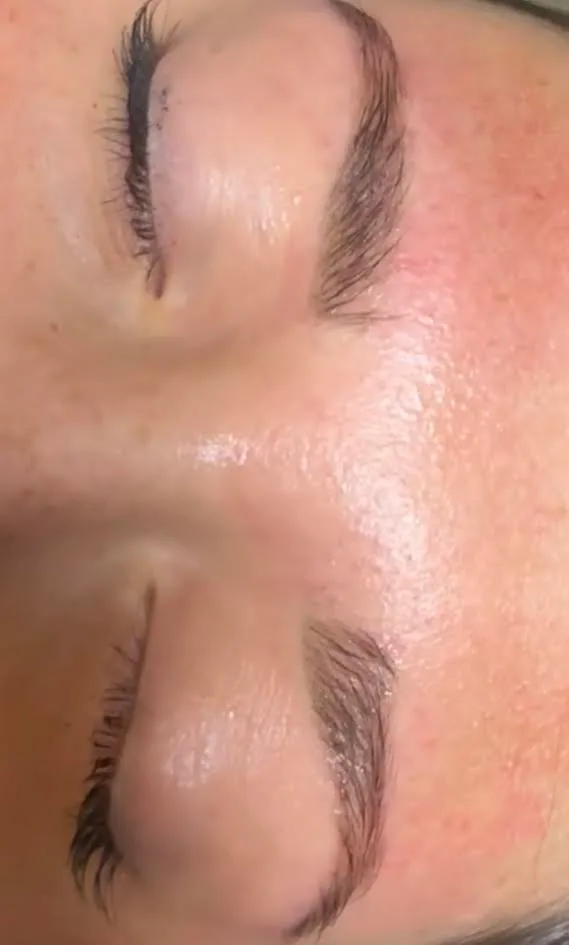 Brow Wax & Tint photo 5