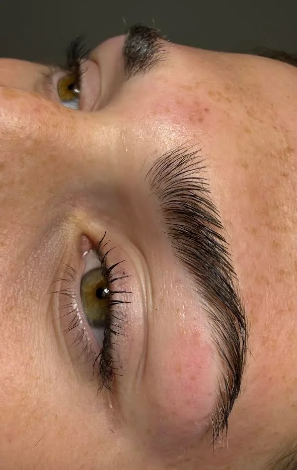 Brow Wax photo 2
